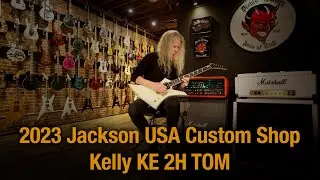 ​@jeffloomisofficial playing a 2023 Jackson USA Custom Shop KE 2H TOM Kelly Ivory + Black Pinstripes