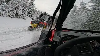 Over 10 km in deep snow on a closed road with 6 vehicles | We don't know what will happen next 🥶