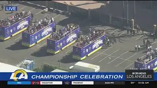 Rams Players Board Buses Ahead Of Super Bowl Parade