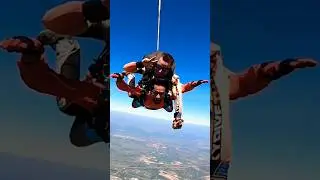 Mind-blowing 🤯 SKYDIVING 🪂 experience jumping 10000 feet above mean sea level ☁️ #shorts #skydive