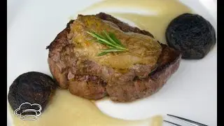 Solomillo de ternera con foie y compota de pera