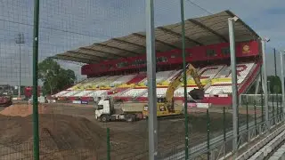 Chantier : une pelouse hybride pour le stade Diochon pr&egrave;s de Rouen