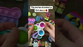 Opening the fidgets from the mystery fidget pack!✨ part 2
