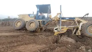 Or chalvao Grader Borrow Area Mein | Grader Stuck in Borrow Area |
