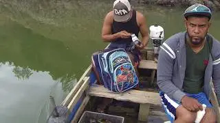 Pesca Con Anzuelo En La Presa De Bao