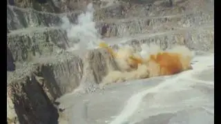 Blasting in the quarry Tounj, Croatia ( Miniranje u kamenolomu Tounj, Hrvatska).