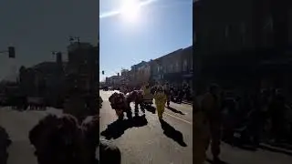 Christmas Parade~~Lion dance