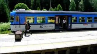 n&aacute;draž&iacute; Čern&yacute; Kř&iacute;ž - motorov&yacute; vůz 842 (M 273.2 - Kvatro, Rohl&iacute;k)