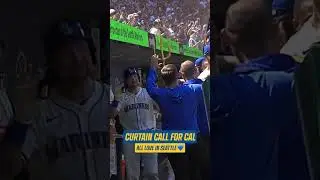 A well-deserved ovation for Cal Raleigh  #baseball #sports #mlb #mariners