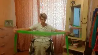 Разминка с резинками, аэробика для людей с инвалидностью.
