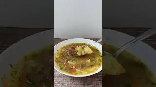 Рассольник с перловкой и солёными огурцами🍲😋