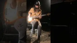 &Eacute; preciso dar um jeito, meu amigo - Erasmo Carlos (Bass Cover). Ainda Estou Aqui 🇧🇷🇧🇷🏆🏆
