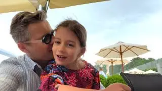 O ZI LA PISCINA CU COPIII