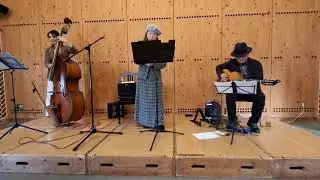 Black Orpheus - ZaZa(vo), Naomi(b),Araki(g)
