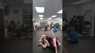 Sneaky knee bar set up from top half guard.  Works great against knee shield #bjj #jiujitsu #mma