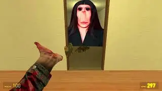 Ghost Girl And Killer Hand Tried To Trap Me In The Hallway 😱👻