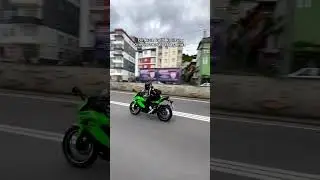 Kızlarmı erkeklermi ? #250sl #kawasaki #motorcycle #250r #bikergirl #keşfet #trendingshorts