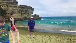 Поход на редкий зелёный песчаный пляж и купание с гигантскими мантами! Видеоблог о Гавайях!