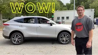 1st Look at 2021 Toyota Venza LE -- Surprising!