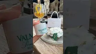 Маска Золушки Valmont в подарок в ресторане Historia #luxury #restaurant #lifestyle