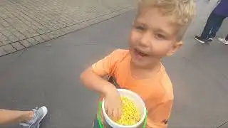 FAMILY GETS SICK AT DISNEYLAND