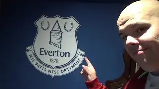 LIVERPOOL FANS STAY IN A EVERTON THEMED HOTEL ROOM!