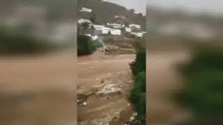 SAUDI ARABIA SHOCKED! People are choking! A massive flood wipes out the region!