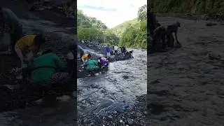 Inside Colombia&rsquo;s Emerald Mines in 52 Seconds #shorts