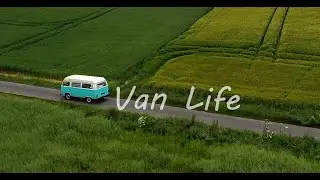 Van-Life en combi Volkswagen, vid&eacute;o a&eacute;rienne par drone de fourgons am&eacute;nag&eacute;s en Normandie