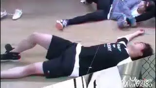 BTS ~JIN~ Meleker seni bana yazmış.