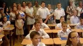 2013  tanévzáró   búcsúzás a Tanító néniktől