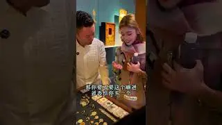 杰哥来了，开心，自古美物配美人，喜欢就送古希腊币！！ 收藏新贵，宝格丽御用古币珠宝，明星都在带！！李连杰师兄今天最辛苦，不停的签名不停的合影…#李连杰 #宝格丽古币系列 #魑魅魍魉甲子 #古希腊币