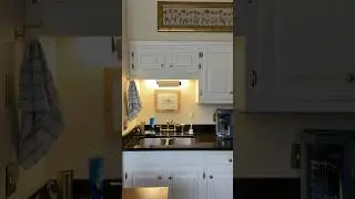 I think I&rsquo;m gonna go for it 🙃 #kitchenmakeover #colorfulhome #diyhomeproject #diyhomedecor