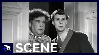 Det h&aelig;ndte i K&oslash;benhavn (1949) - ind ad bagvejen