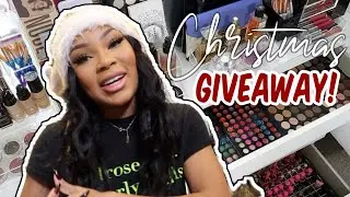 VLOGMAS #9: GIVING AWAY ALL MY MAKEUP! HUGE CHRISTMAS GIVEAWAY!