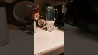 Cozy Christmas Iced Coffee ☕✨ Coffee Cubes, Cold Foam & Holiday Morning Vibes