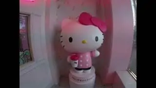 Say Hello to Kitty at the Hello Kitty Cafe at the Irvine Spectum