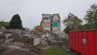 Abriss Schwerin Magdeburger Straße Vorletzter Aufgang des Gebäudekomplexes. 5 Oktober 10.37