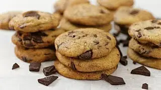 How to Make Chocolate Chunk Cookies