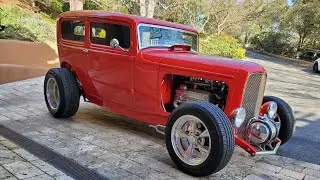 1932 Ford hot rod driving