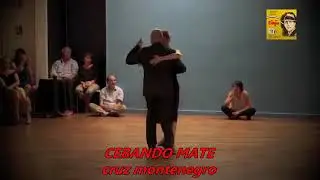 Cebando mate