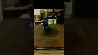 ⛵️ 3d printing a Benchy Boat with my Bambu Lab A1 Mini #3dprinting  #bambulab  #3dprinter