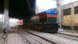 Acceleration of WDP4 (SGUJ) EMD With Amritsar New Tinsukiya Express.