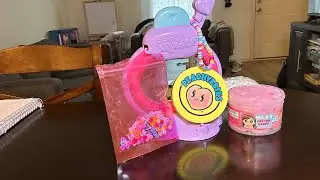 Unboxing Mila&rsquo;s cotton candy icee slime! 