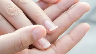 This Is Why Your Nails Are Always Breaking