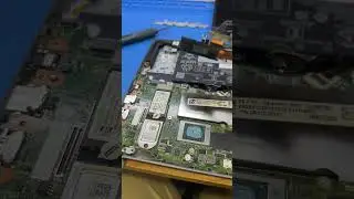 Жах!Що всередині ноутбука? 😱#shorts #repair #laptop #cleaning #tech #repair  #notebook #fix #ноутбук
