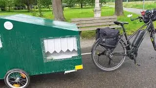 Probefahrt mit neuen Fahrrad und Anh&auml;nger