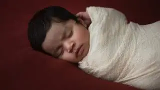 Newborn Photographer Sharjah Dubai Ajman