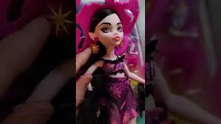 📦Draculaura scare adise island💕🌴