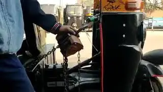 ابداع سمكرة التوكتوك وعمل زراجين للشاسيه